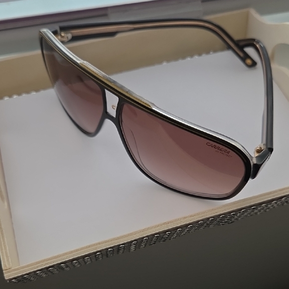 Carrera Black Sunglasses with Brown Tinted Lenses - Picture 6 of 9